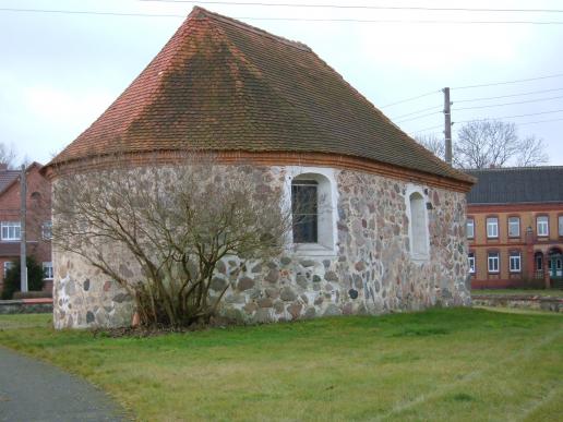 Kirche Fahrendorf.jpg